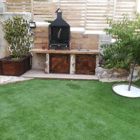 Casa Ecoeficiente Eguzkilore Torrelles Εξωτερικό φωτογραφία