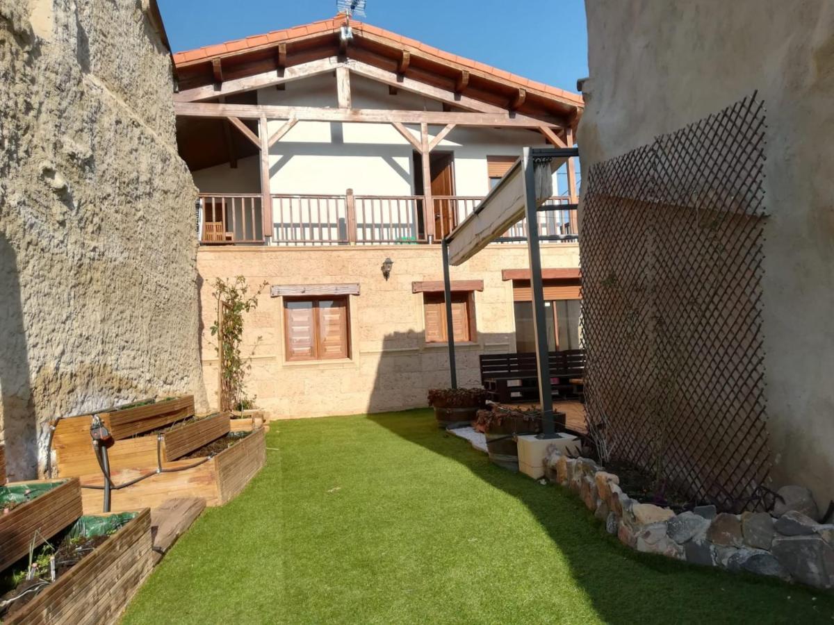 Casa Ecoeficiente Eguzkilore Torrelles Εξωτερικό φωτογραφία